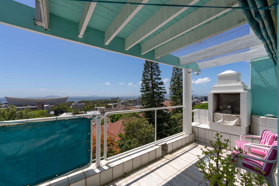 3 Bedroom Property for Sale in Green Point Western Cape